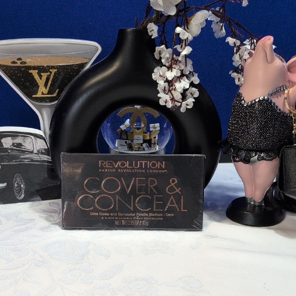 Revolution Makeup Revolution Of London Cover And Concealer Palette Med-:Dark